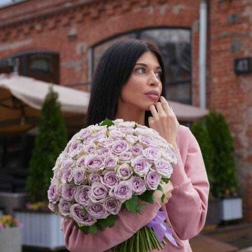 Букет из 101 "Морнинг Дью"